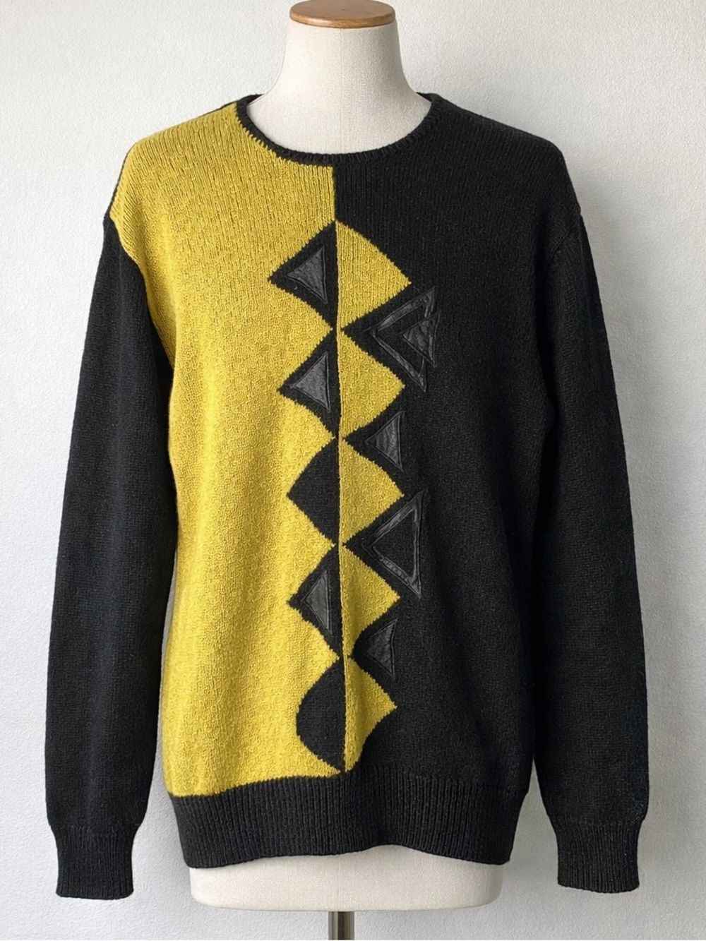 Vintage 80s Ann Wi Geometric Leather Appliqué Sweater Black Yellow Colorblock L